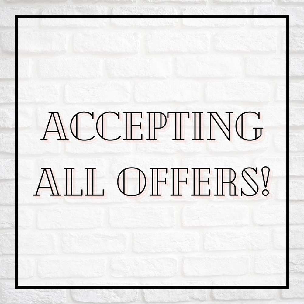 ✨Accepting ALL Offers!!✨